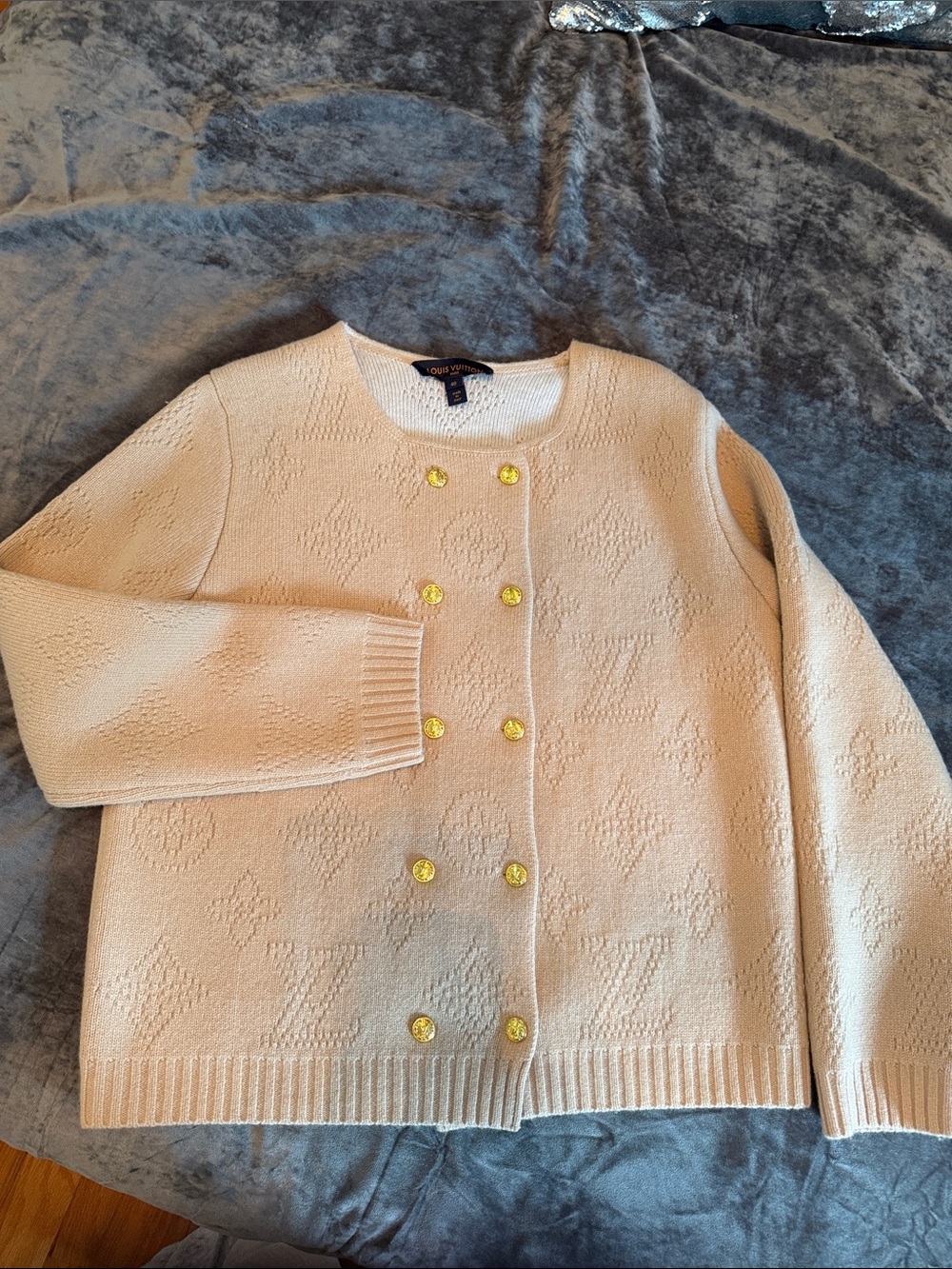 Cardigan sweater